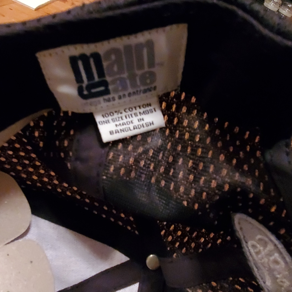 Ford Racing Hat and Drawstring Backpack - Picture 4 of 4